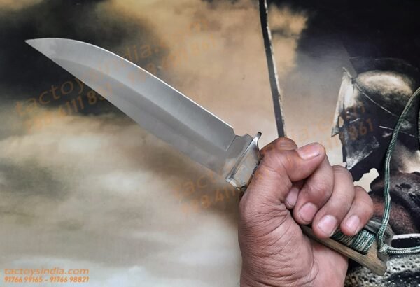 Columbia XF67 Unique Beauty Full tang Knife / 440c Stainless steel built / Inbuilt Paracord Braided Handle / SS n Hardwood handle Tactoys India