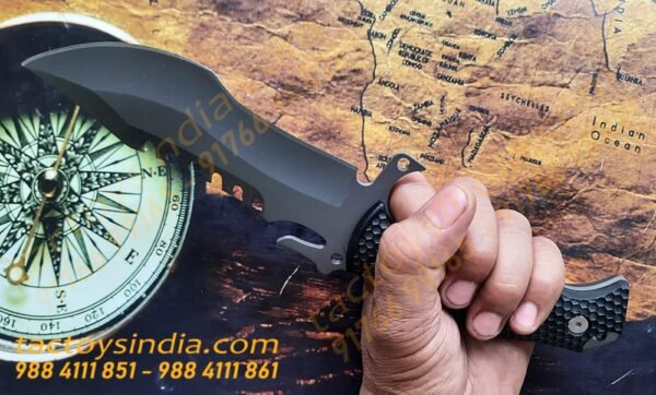 Outdoor Special Edition Tracker Knife Full tang Construction Serrated