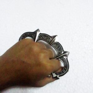 Antique-Grey-Colour-Thick-Metal-knuckleduster-knuckles-knucks-knucklering-knuck-knucksale-knucksdaily-knuckporn-tactical-every