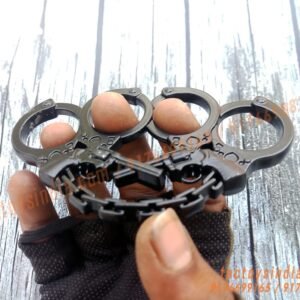Antique-Hand-Cuffs-and-Revolver-Black-Colour-Thick-Metal-knuckleduster-Safety-Punch-Tactical-Self-defen