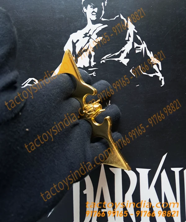 Batarangwideflip-ableknucklepunchwithspikes - Batarang wide flip able knuckle punch with spikes 7