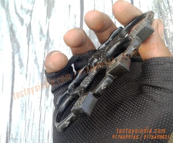Eagle-n-Dice-Fancy-Knuckles-Hawk-Shaped-Fighter-Knucks-India