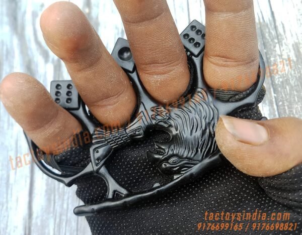 Eagle-n-Dice-Fancy-Knuckles-Hawk-Shaped-Fighter-Knucks-India