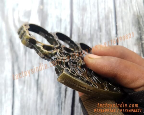 Skulls-On-Fire-Unique-Robust-Fighting-Knuckles-Best-Safety-Gear-Every-day-Carry-Tactical-Protection-Stuff