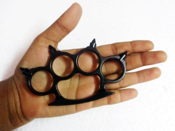 slim-spiked knuckle duster